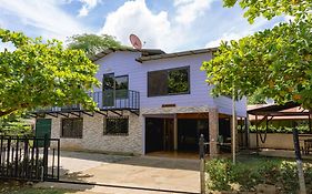 Casa Almendro Playa Panamá